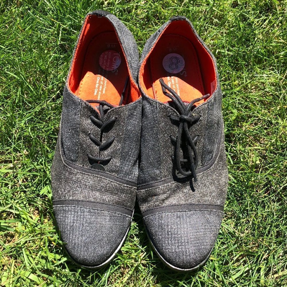 Tom’s Black/Grey Tie Flats 8